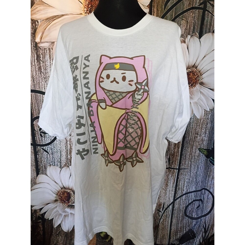 BANANYA Crunchyroll Mens Size M White Graphics Ninja T-shirt NWT XXL